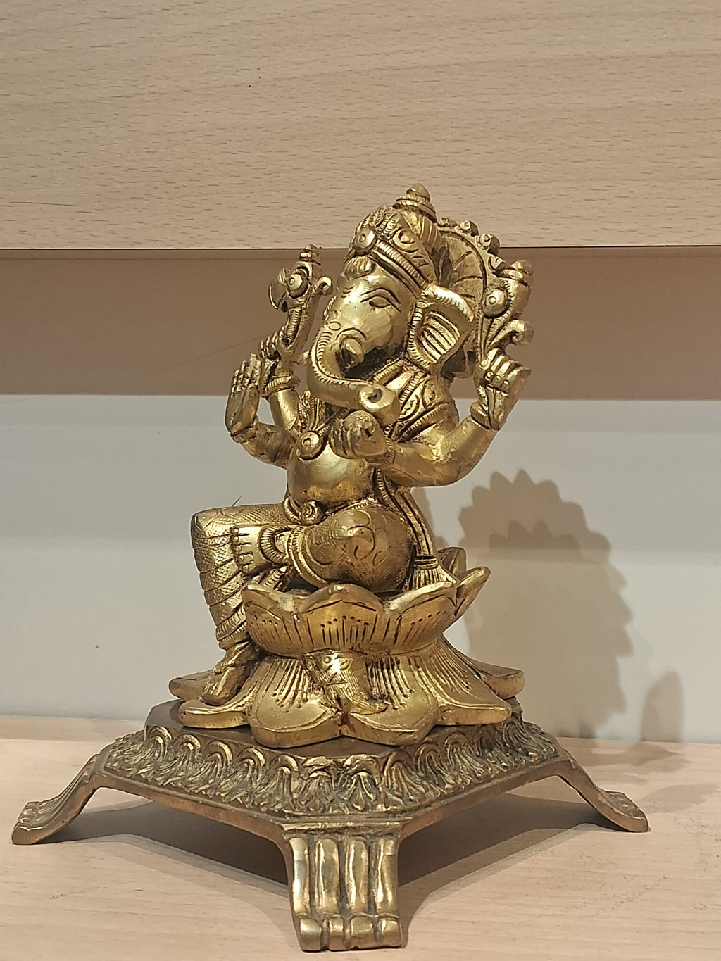 Brass Lotus Base Vinayagar / Ganesha-5.5"