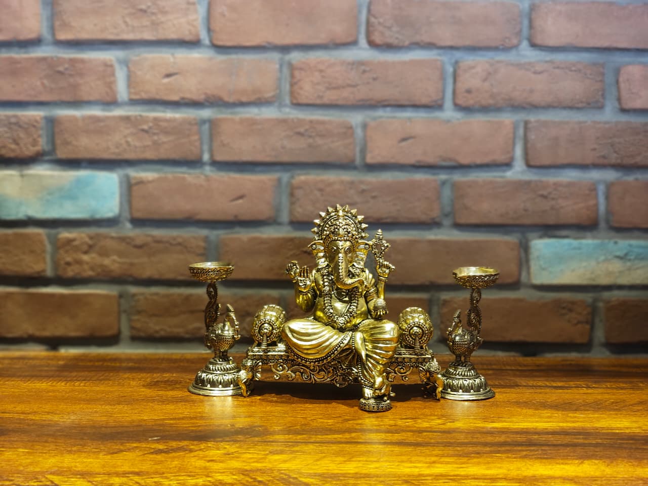 FB-Sofa Ganesha / Vinayagar -7.5"